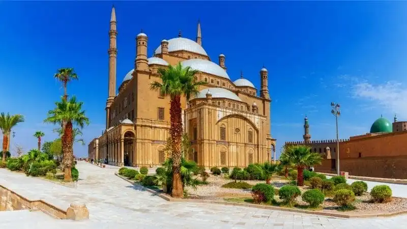 egyptian museum and old cairo