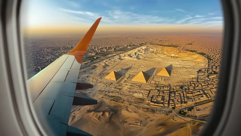 Private Day Trip from Hurghada to Pyramids By Plane.