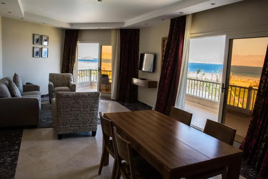 Suite with Spa Bath