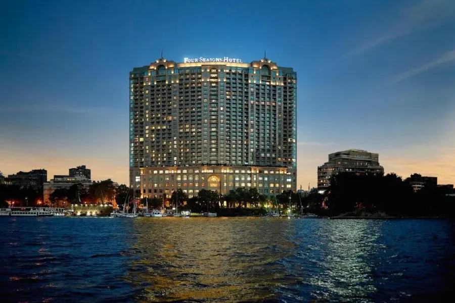 Four Seasons Nile Plaza   5 Stars