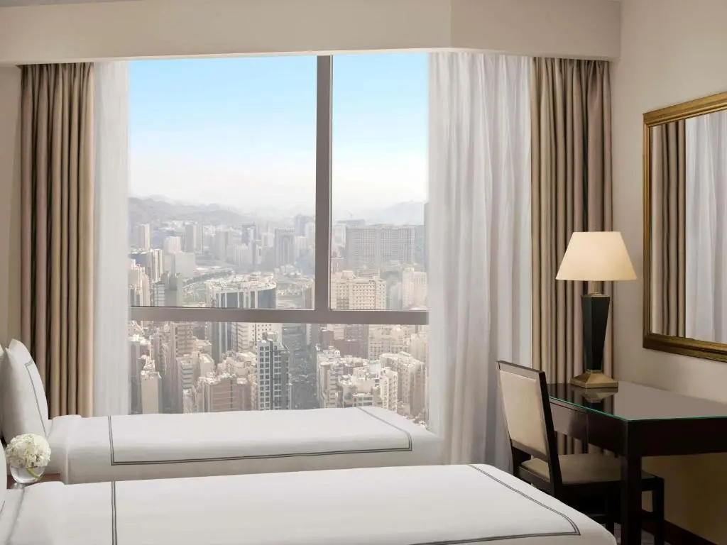 Classic Quadruple Room with City View
