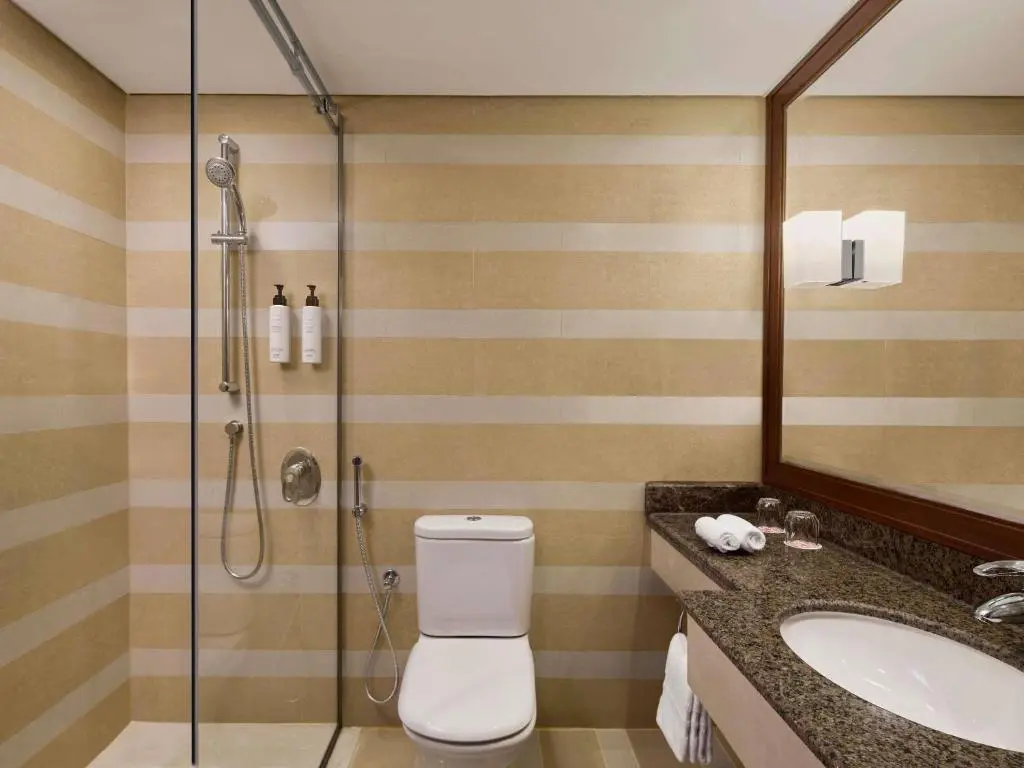 Classic Quadruple Room with City View