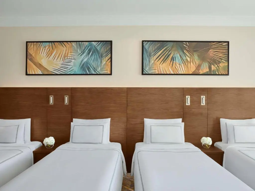 Classic Quadruple Room with City View
